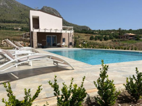 Villa Mirò, stupenda villa con piscina privata Castellammare Del Golfo
